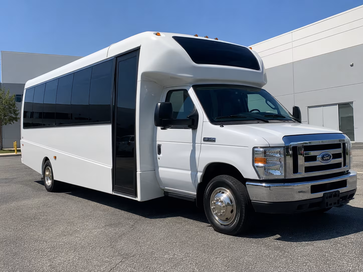 bachelor and bachelorette party buses serving avondale