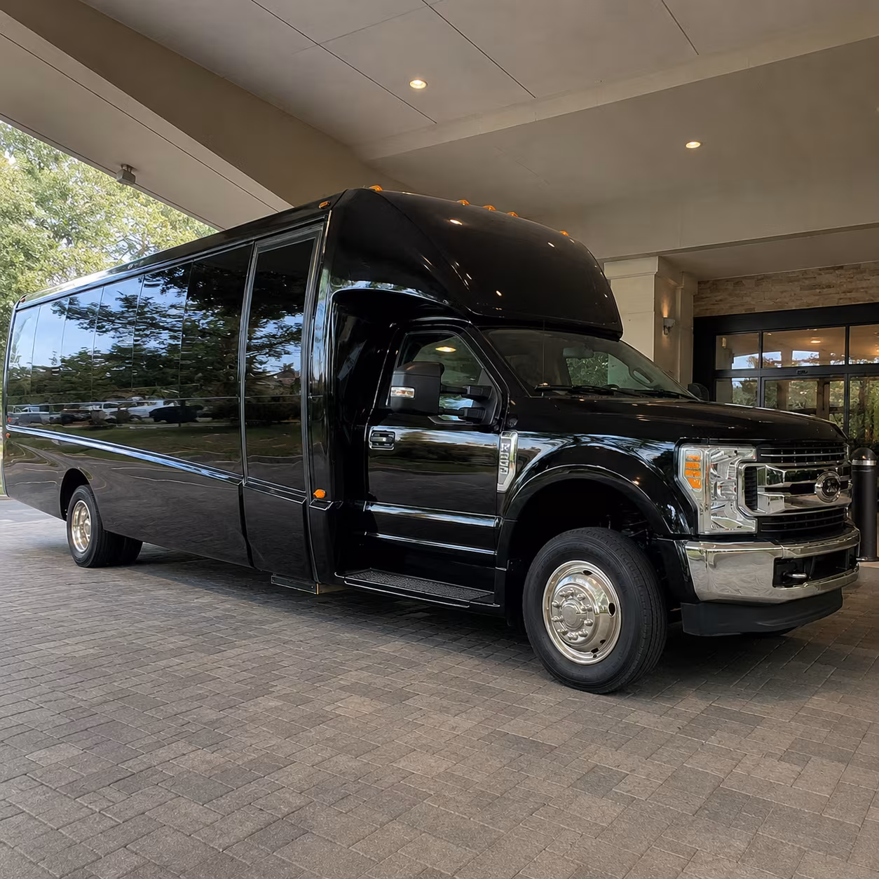 bus rentals for phoenix suns and mercury games at mortgage matchup center