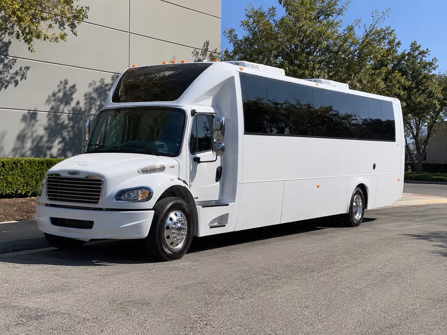 party buses to mortgage matchup center and downtown phoenix concert venues