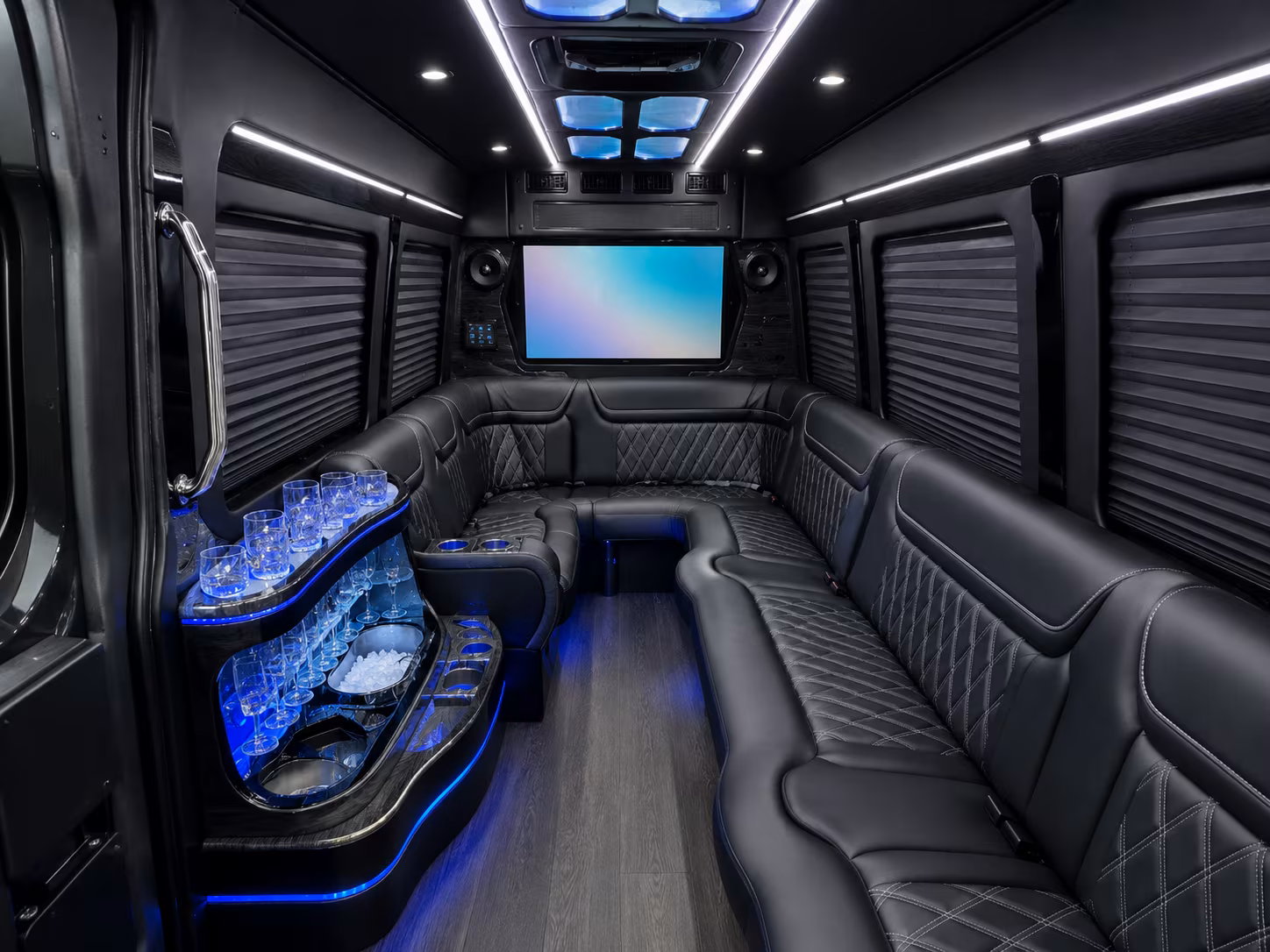 sports fan bus rentals for cardinals and diamondbacks games